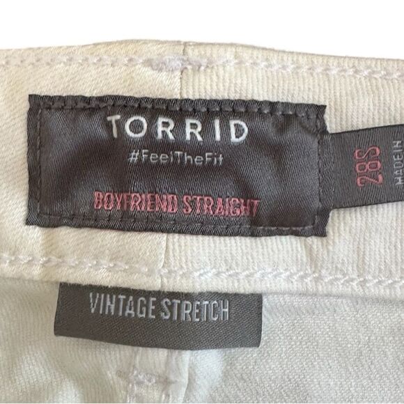 Torrid Jeans Women's Plus 28S Boyfriend Straight Leg White Vintage Stretch Denim - Picture 6 of 8
